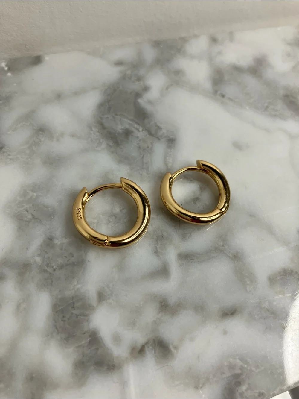 Large Round Wave Chunky Hoop Earrings | 14K Gold Plated 12mm